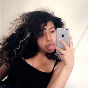 Meet your Posher, Maribel